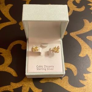 Zirconia and silver bee studs.